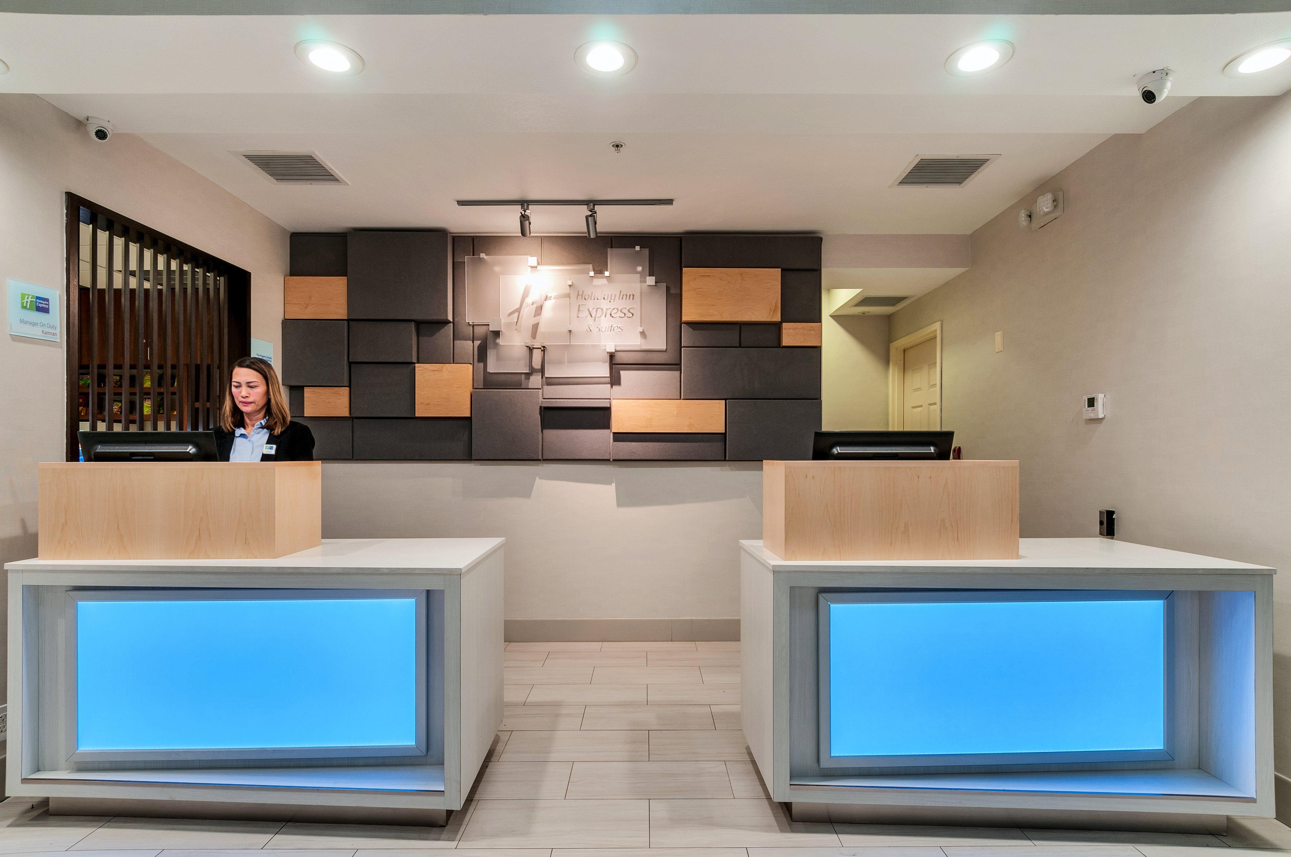 Holiday Inn Express Hotel & Suites Lake Elsinore By Ihg Exterior photo