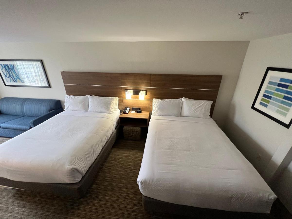 Holiday Inn Express Hotel & Suites Lake Elsinore By Ihg Exterior photo