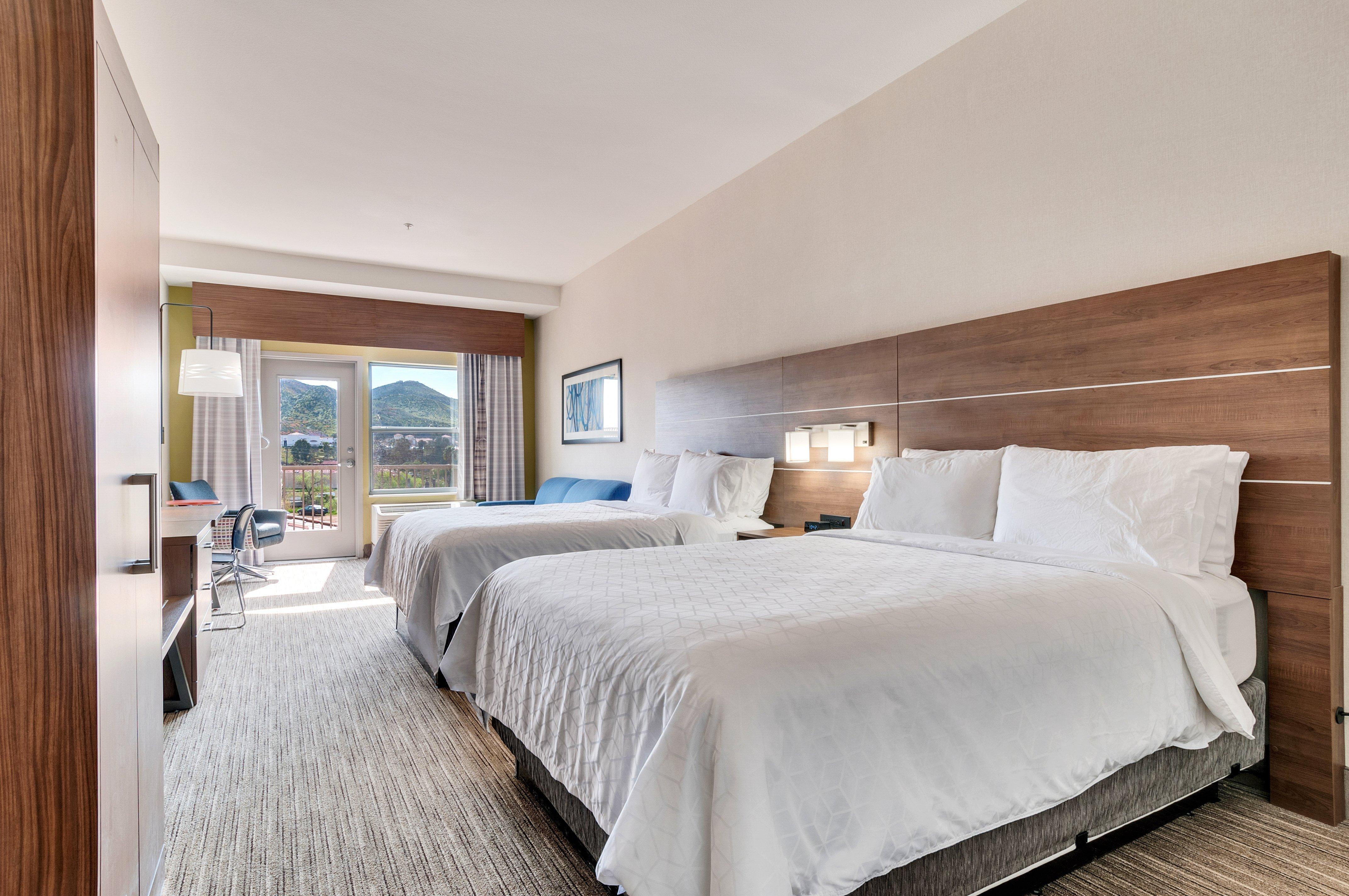 Holiday Inn Express Hotel & Suites Lake Elsinore By Ihg Exterior photo
